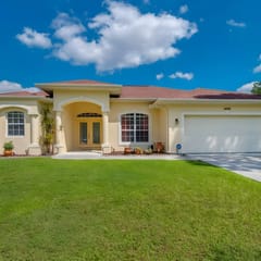 North Port House Spacious Elegant &  Always Clean