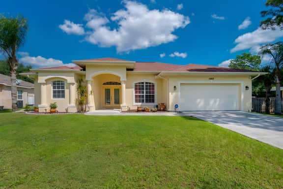 North Port House Spacious Elegant &  Always Clean - Image 1